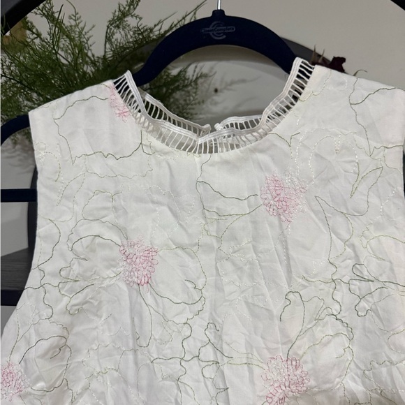 Endless Rose Floral Embroidered Tank Top - Cream and Pink size large - Picture 4 of 9